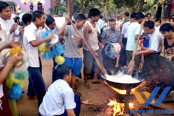 festival en myanmar
