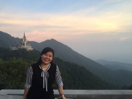 Ms. Dao Calorina – Consultora de vendas